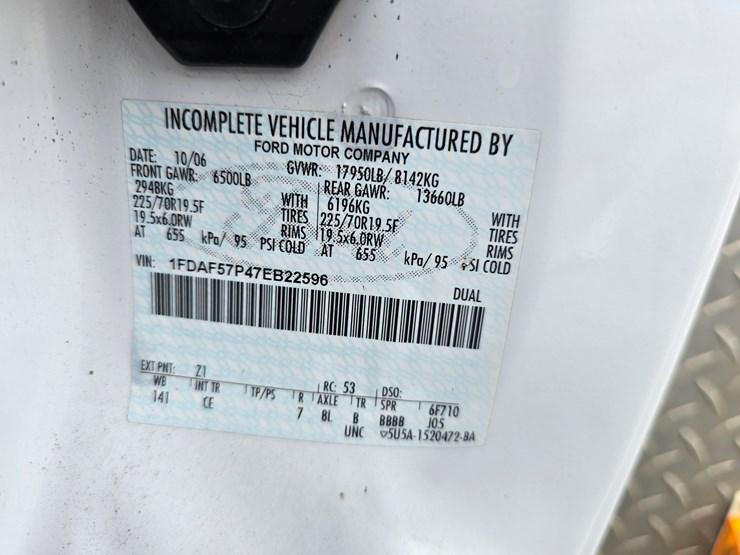 2007-ford-f550-image-51