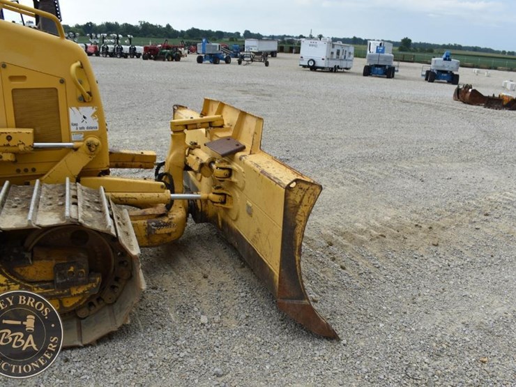 2014-komatsu-d39pxi-23-image-21
