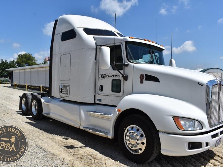 2011-kenworth-t660-image-25