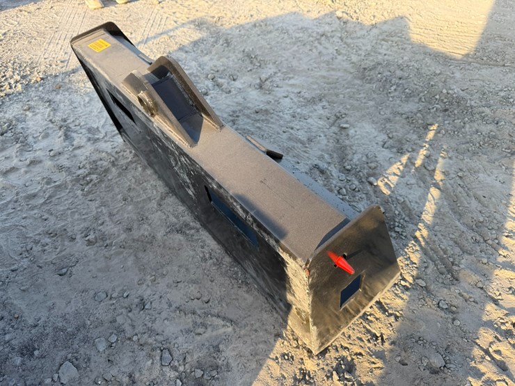 #2083-•-kc-skid-steer-singe-hay-spear-inv#:-25301-image-4