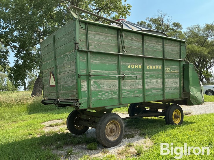 john-deere-harvest-wagon-image-5