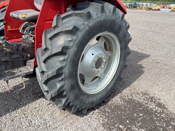 massey-ferguson-261-image-16