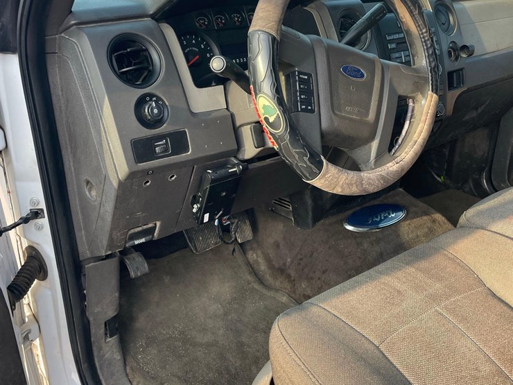 2010-ford-f150-xl-image-38