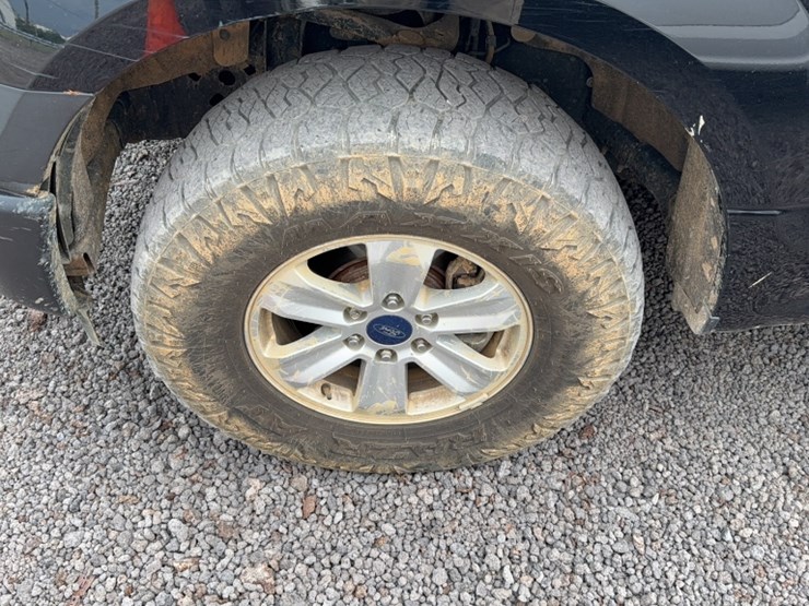 2017-ford-f150-image-15