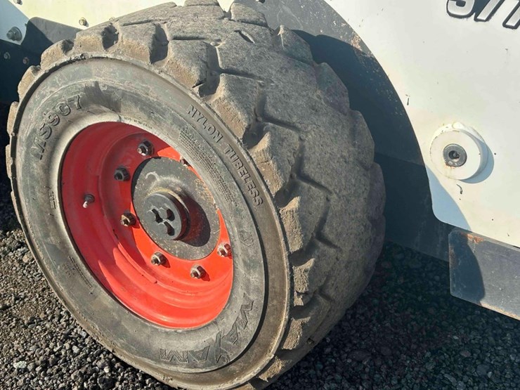 2019-bobcat-s770-image-12