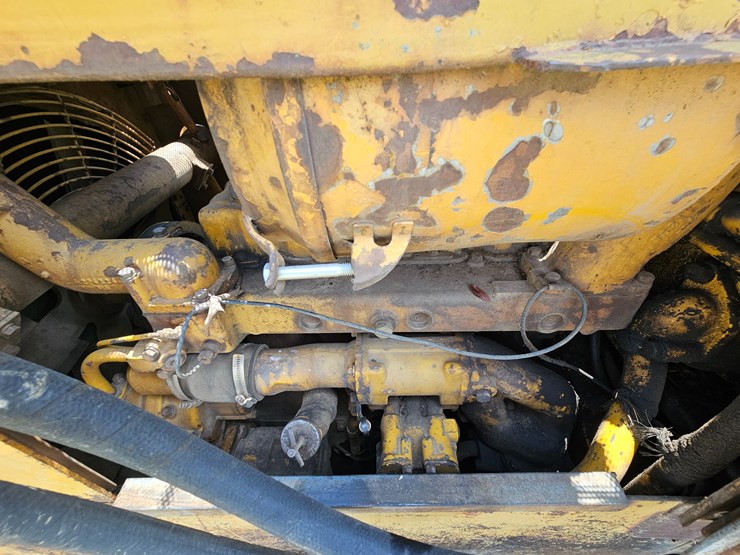 caterpillar-d4d-image-42