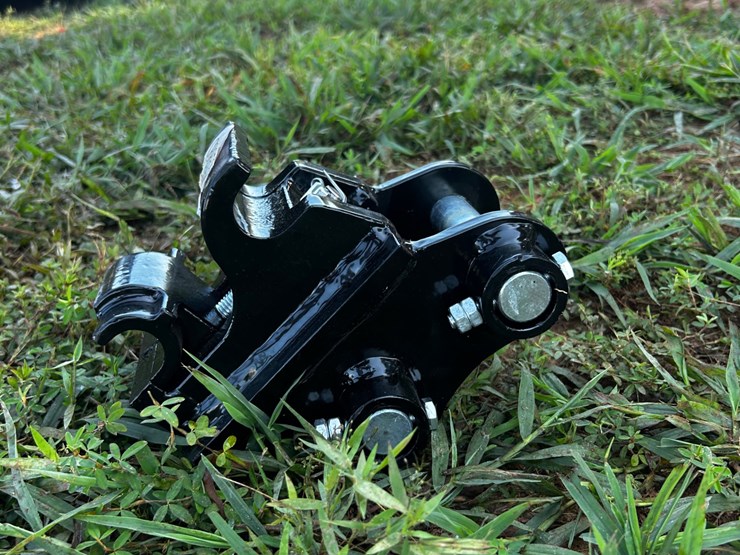 #133-•-quick-coupler-image-2
