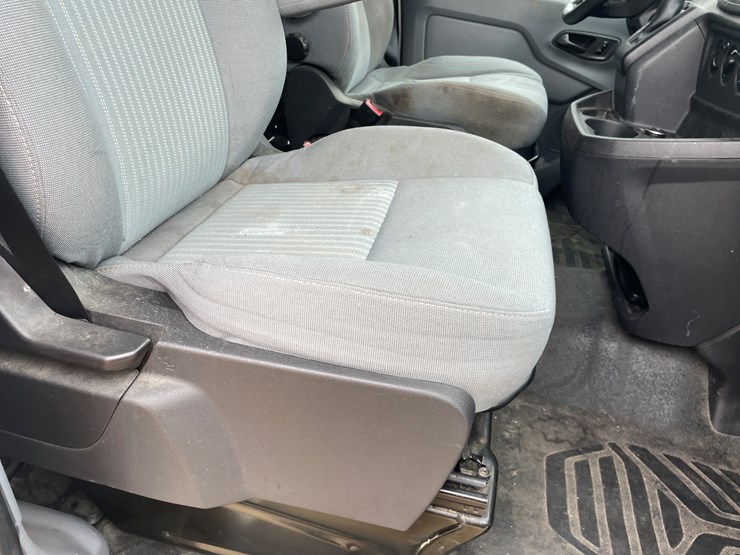 2015-ford-transit-image-53