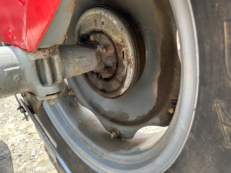 massey-ferguson-30-image-11