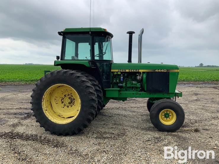 1978-john-deere-4440-image-4