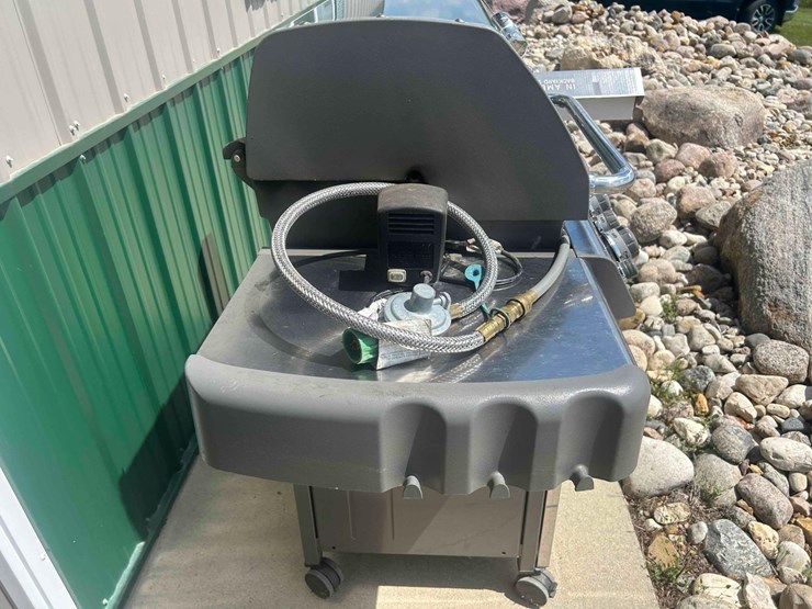 weber-genesis-grill-image-7