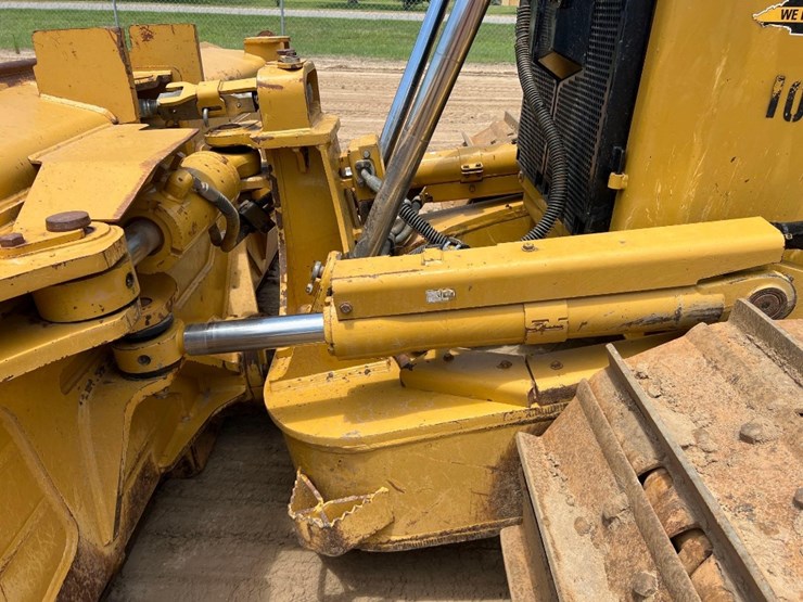 2015-caterpillar-d6t-lgp-image-26