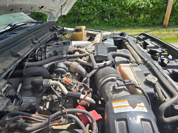 2011-ford-f550-image-65