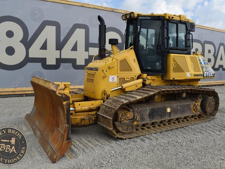 2015-komatsu-d61exi-23-image-6