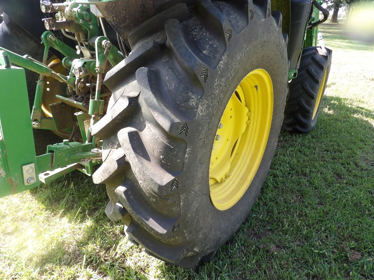2019-john-deere-5090e-image-8