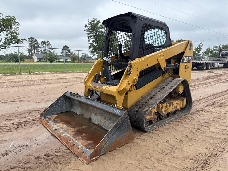 2018-caterpillar-239d-image-2