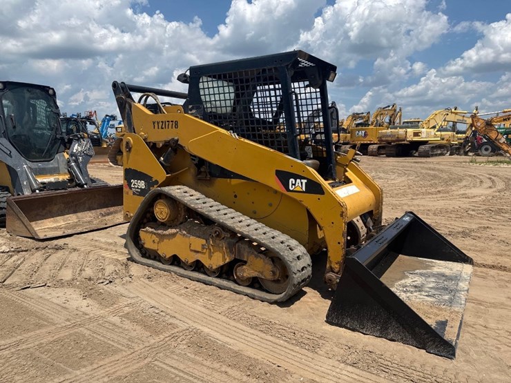 2011-caterpillar-259b3-image-4