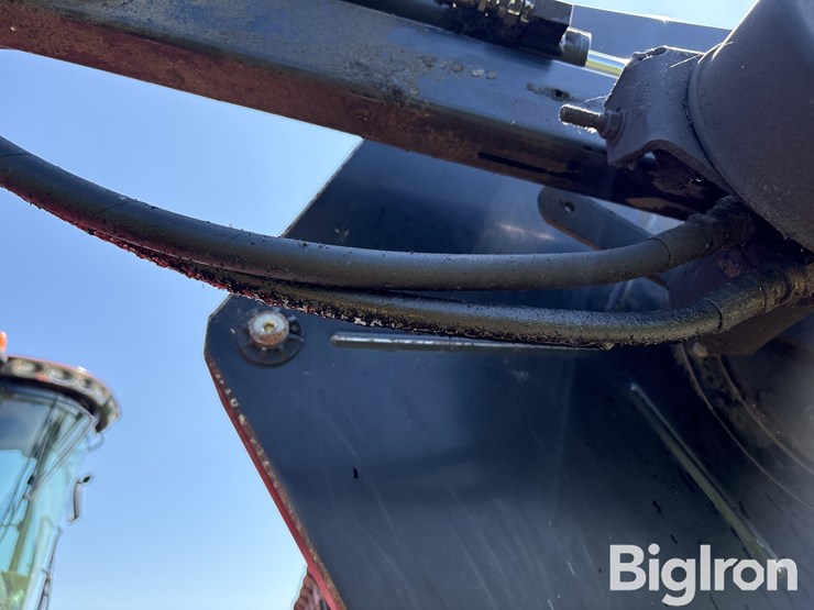 2011-case-ih-3020-image-18