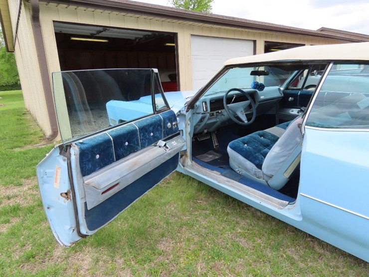 1967-cadillac-deville-convertible-image-8