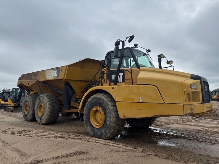 2015-caterpillar-745c-image-4