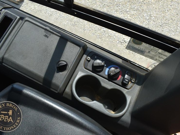 2019-caterpillar-d5k-lgp-image-73