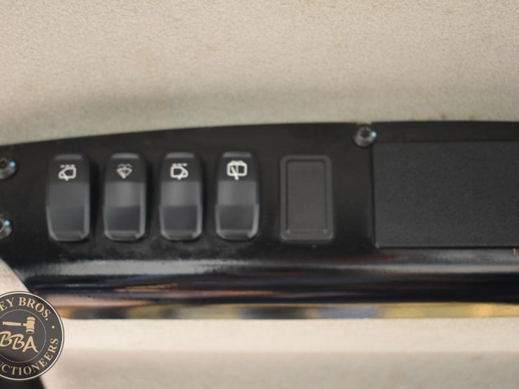 2019-caterpillar-d5k-lgp-image-81