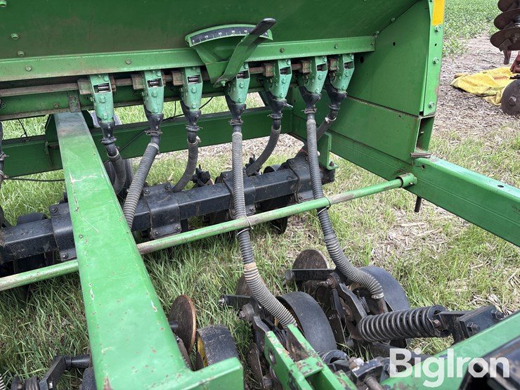 john-deere-750-image-20