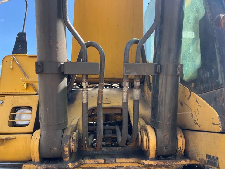 2008-caterpillar-345cl-image-24