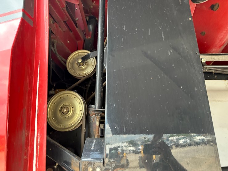 2012-case-ih-7230-image-75