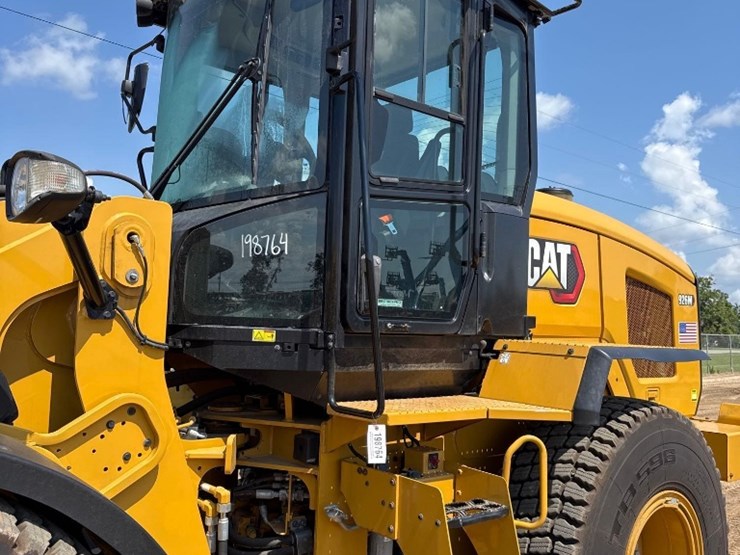 caterpillar-926m-image-12