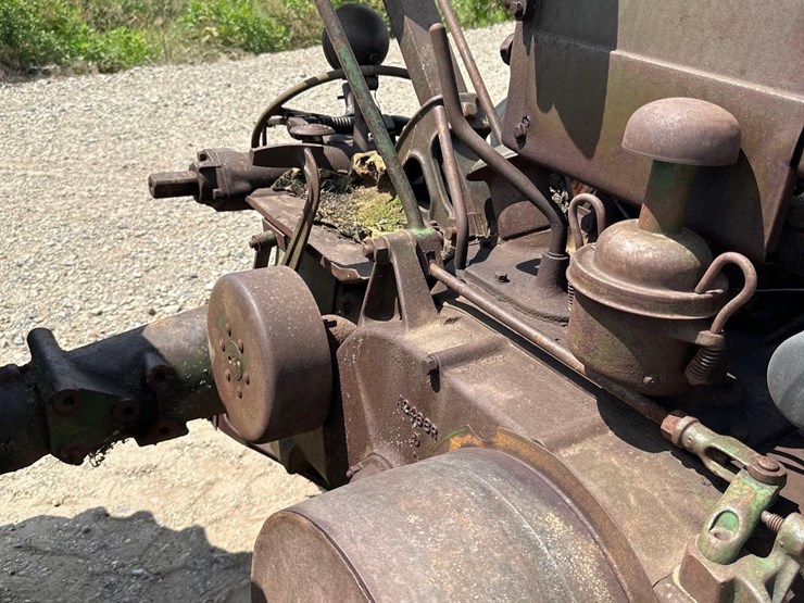 john-deere-h-image-9