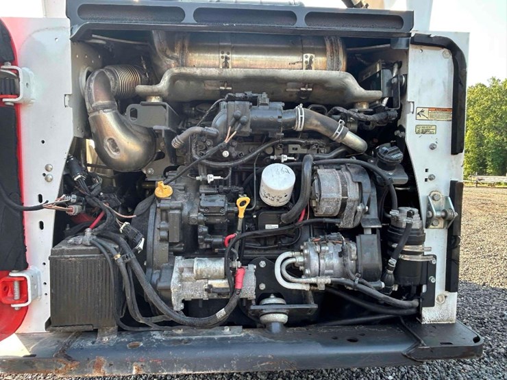 2019-bobcat-s770-image-18