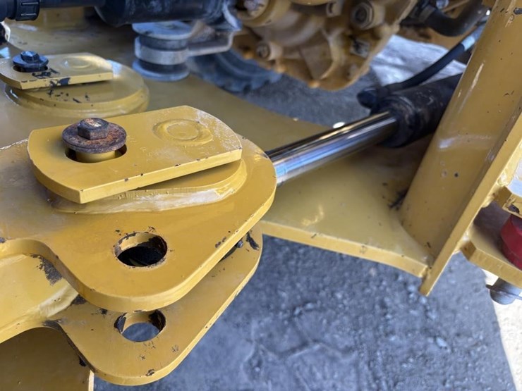 2019-caterpillar-930m-image-23
