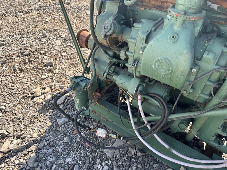 #42-•-detroit-4-cyl-power-unit-inv#:-25571-image-17