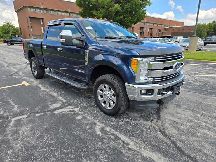 2017-ford-f350-image-44