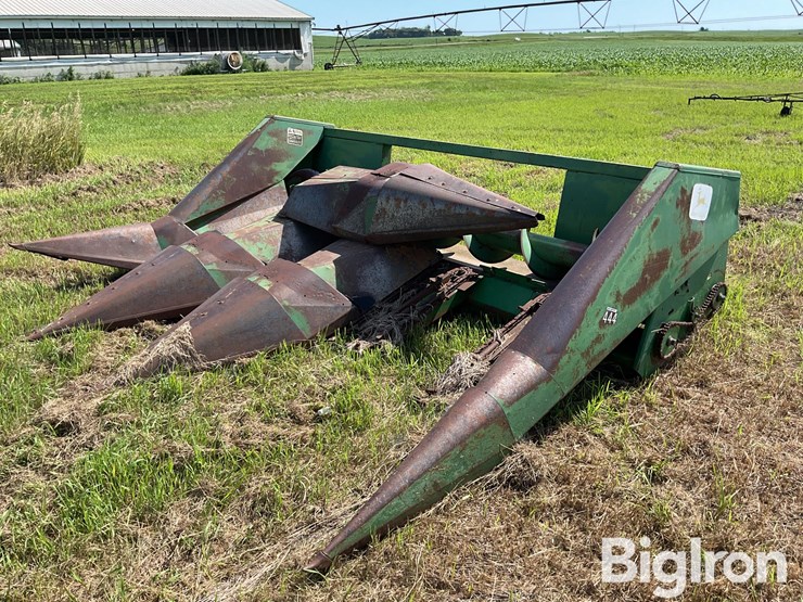 john-deere-444-image-1