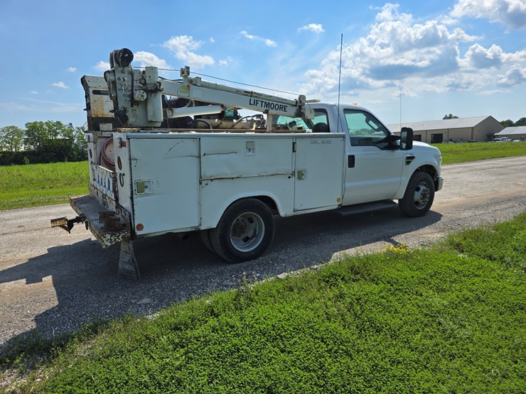 2008-ford-f350-image-32