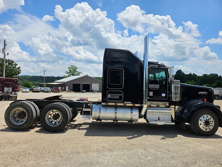 2000-kenworth-w900-image-25