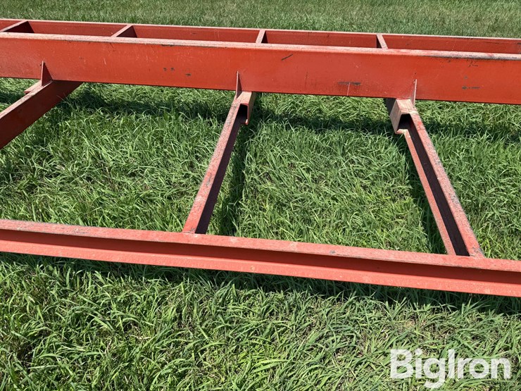 harvest-hand-s/a-gooseneck-round-bale-hay-trailer-image-11