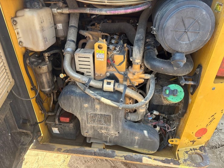 caterpillar-259d-image-11