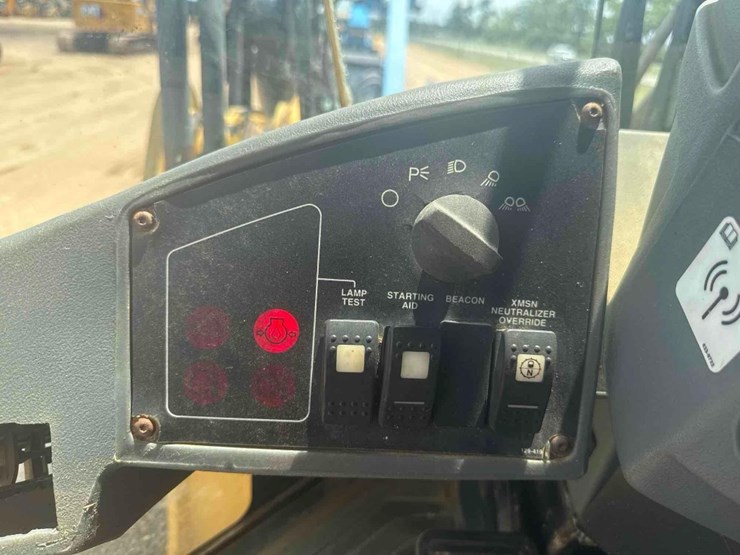 1998-caterpillar-it28g-image-27