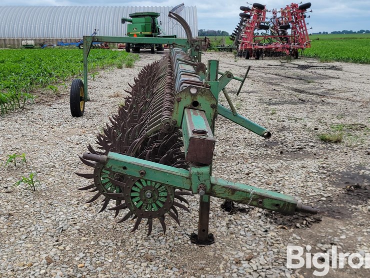 john-deere-400-image-2