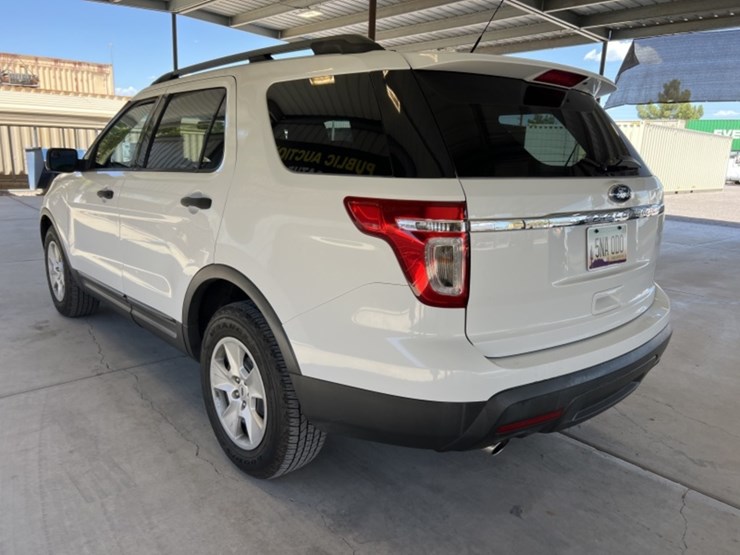 2013-ford-explorer-image-5