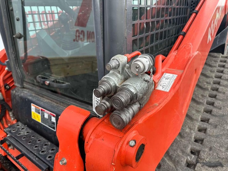 2021-kubota-svl97-2-image-53