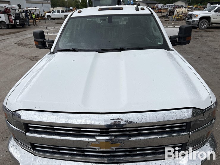 2016-chevrolet-silverado-3500-image-13