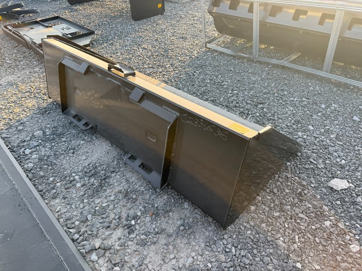 #2091-•-kc-78”-bucket-w/-single-blade-inv#:-25298-image-4