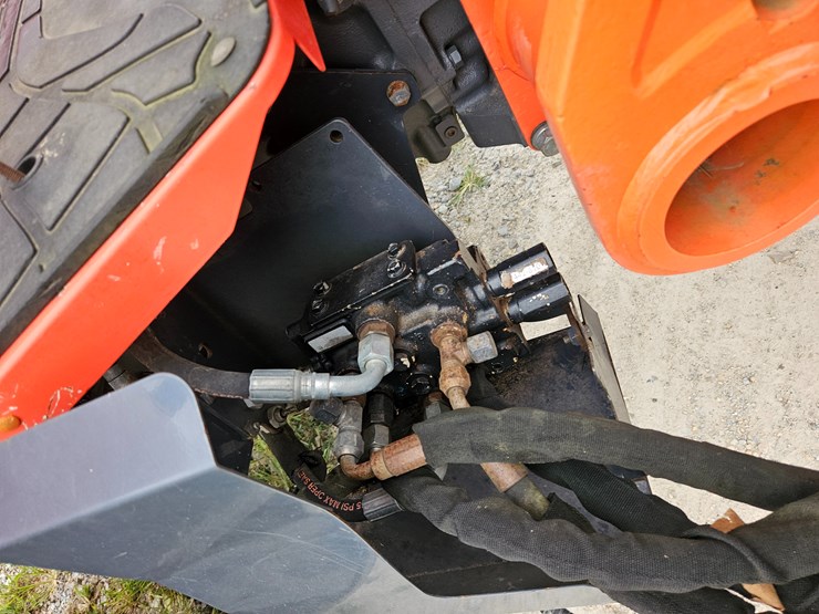 kubota-m5-111-image-100