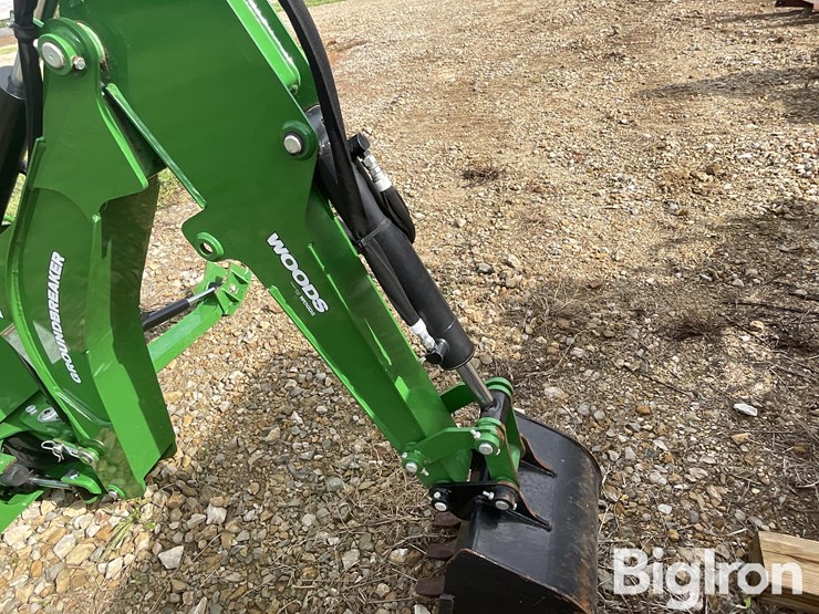 john-deere-4320-image-11
