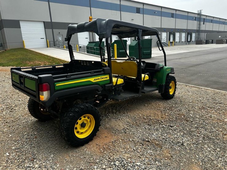 2019-john-deere-gator-xuv-825m-image-8