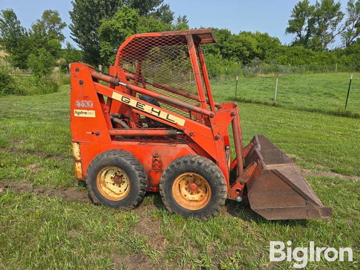 gehl-4400-image-4